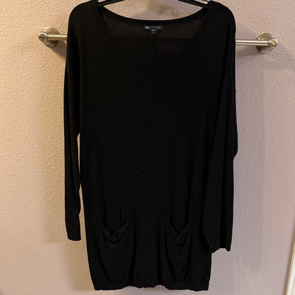GAP Black Long Sleeve Sweater with Pockets